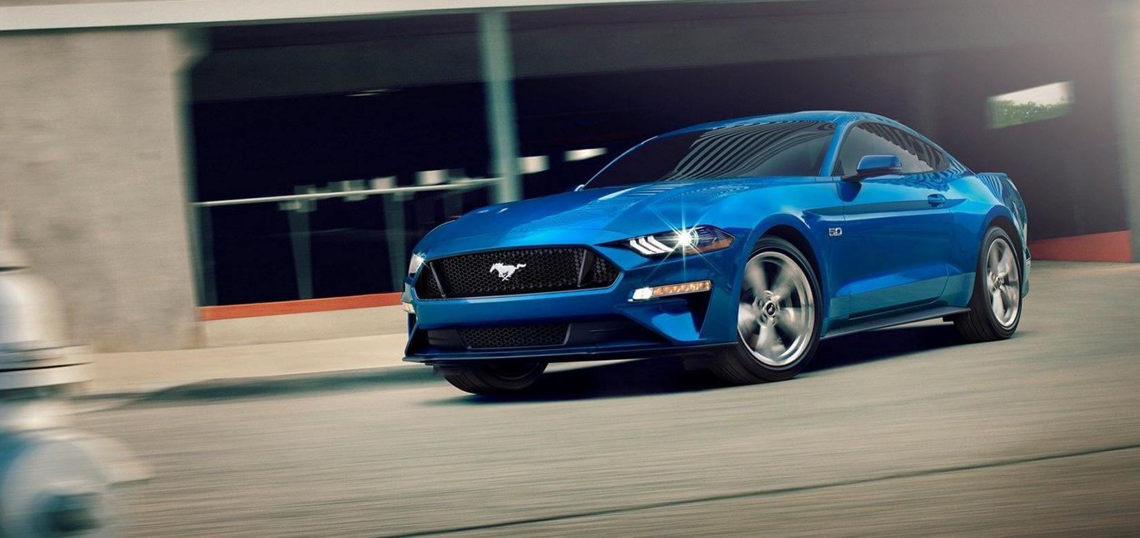 FORD MUSTANG